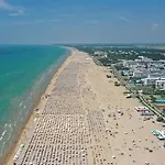 Διαμέρισμα Beachfront With A Big Terrace