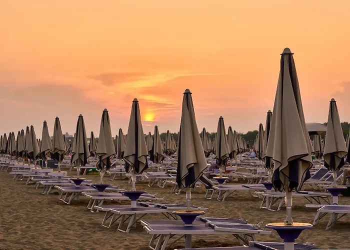 Beachfront With A Big Terrace * Bibione
