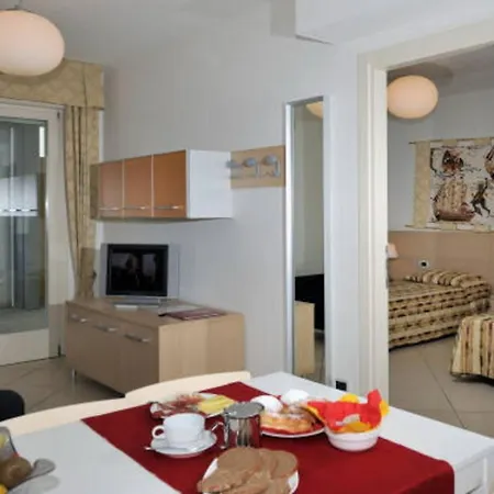 公寓 Family Flat With Pool For Six *